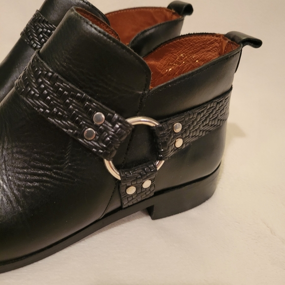 Marroqui Sanchez Blk Leather Harness Ankle Boot Sz 38 EUC - Picture 4 of 13